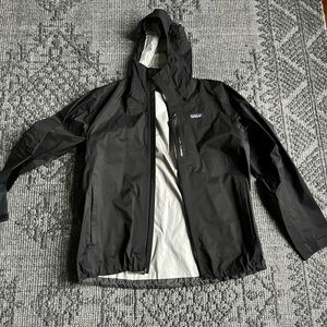 Men’s XL Patagonia Rain Coat
